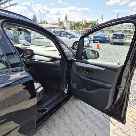 1,5 218i GrandTourer AUT ČR
