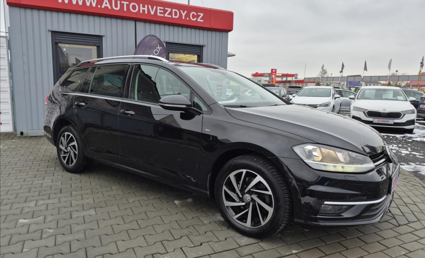 1,5 TSI VII DSG ACC NAVI S.KNIHA