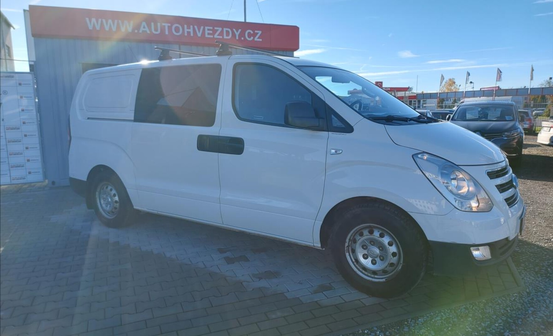 2,5 CRDi 6míst ČR 2.majitel S.KNIHA