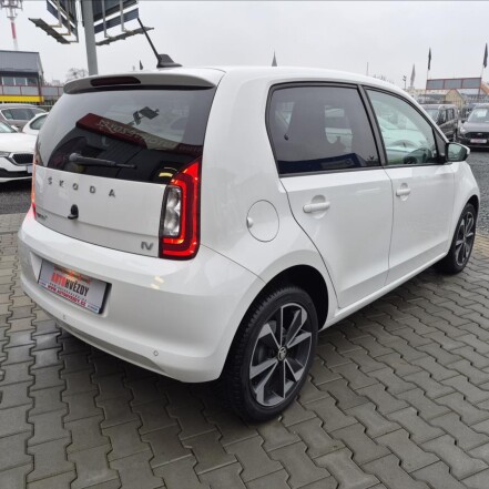 0,0 iV Style 61kW 36Ah S.KNIHA