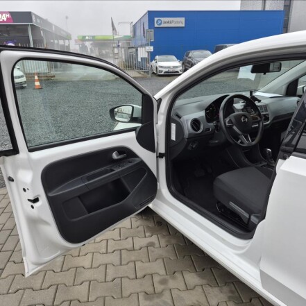 0,0 iV Style 61kW 36Ah S.KNIHA