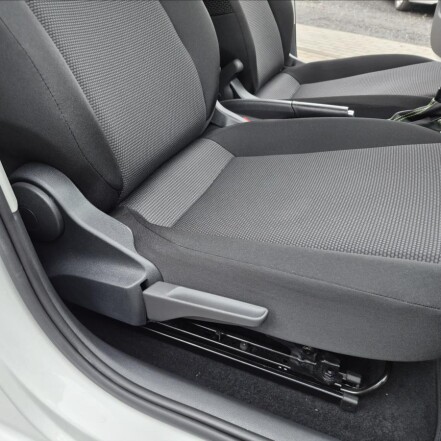 0,0 iV Style 61kW 36Ah S.KNIHA