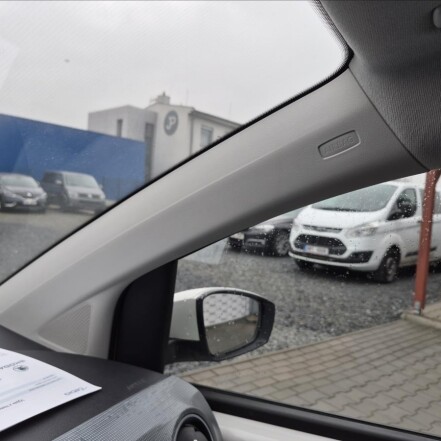 0,0 iV Style 61kW 36Ah S.KNIHA