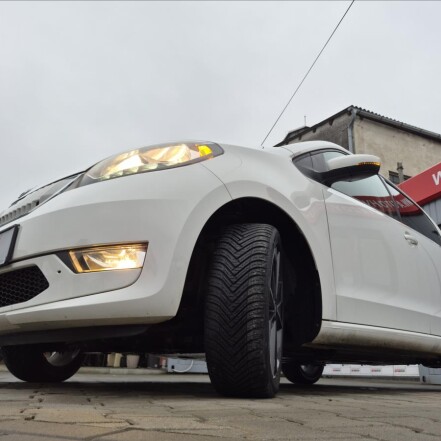 0,0 iV Style 61kW 36Ah S.KNIHA