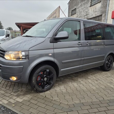 2,0 TDI 4x4 DSG 1.MAJITELKA