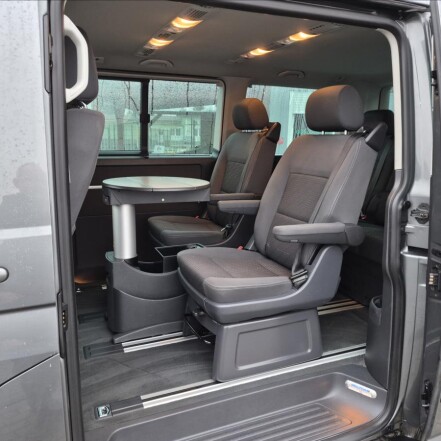 2,0 TDI 4x4 DSG 1.MAJITELKA