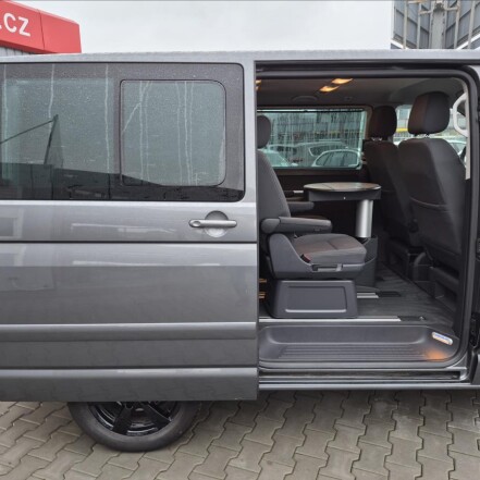 2,0 TDI 4x4 DSG 1.MAJITELKA