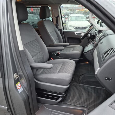 2,0 TDI 4x4 DSG 1.MAJITELKA