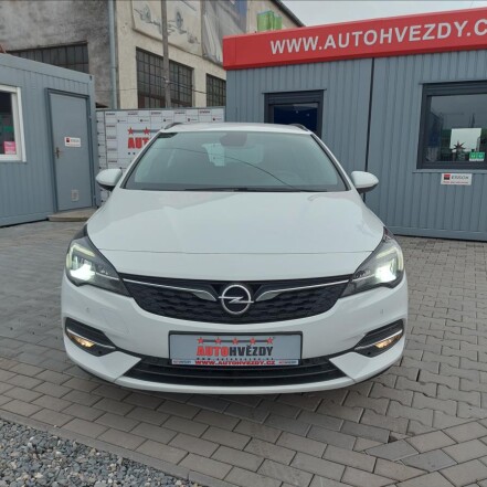 1,3 T AUTOMAT SPORTS TOURER S.KNIHA