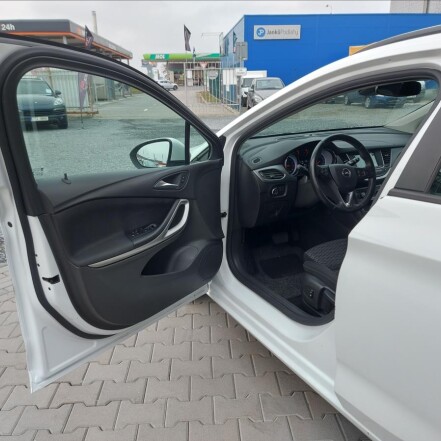 1,3 T AUTOMAT SPORTS TOURER S.KNIHA