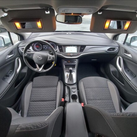 1,3 T AUTOMAT SPORTS TOURER S.KNIHA