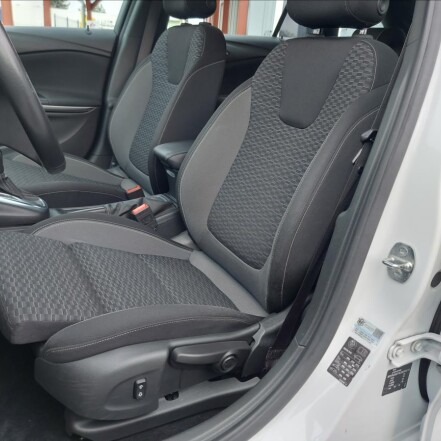 1,3 T AUTOMAT SPORTS TOURER S.KNIHA