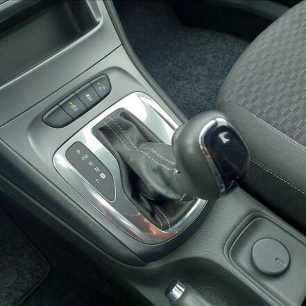 1,3 T AUTOMAT SPORTS TOURER S.KNIHA