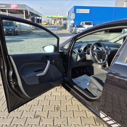 1,6 TDCI Titanium S.KNIHA