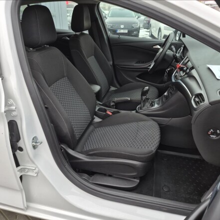 1,0 T ČR 1.majitelka *REZERVACE*