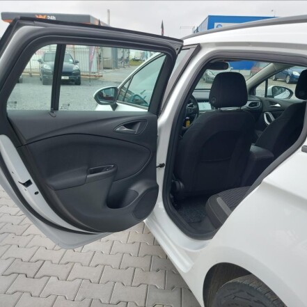 1,3 T AUTOMAT SPORTS TOURER S.KNIHA