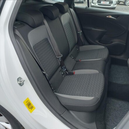 1,3 T AUTOMAT SPORTS TOURER S.KNIHA