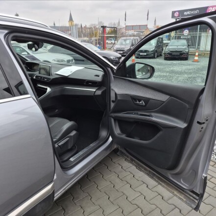 1,6 AT8 GT-Line 7míst ČR S.KNIHA