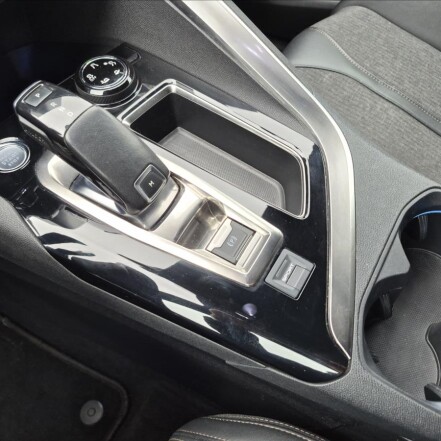 1,6 AT8 GT-Line 7míst ČR S.KNIHA