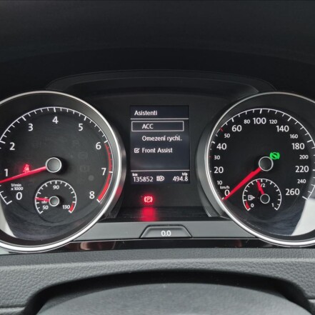 1,5 TSI VII DSG ACC NAVI S.KNIHA