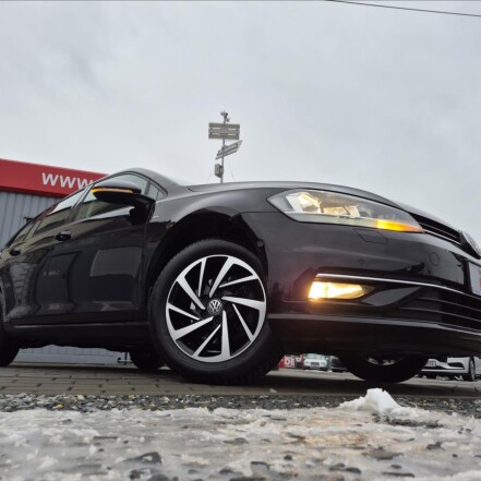 1,5 TSI VII DSG ACC NAVI S.KNIHA