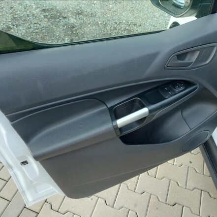 1,5 TDCi 5míst ČR S.KNIHA