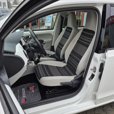 1,0 i Style 55kw KLIMATIZACE S.KNIHA