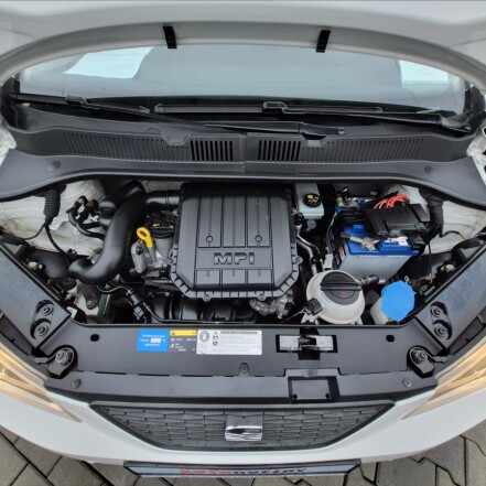 1,0 i Style 55kw KLIMATIZACE S.KNIHA