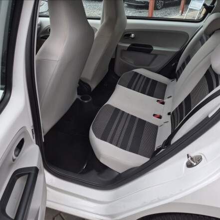 1,0 i Style 55kw KLIMATIZACE S.KNIHA