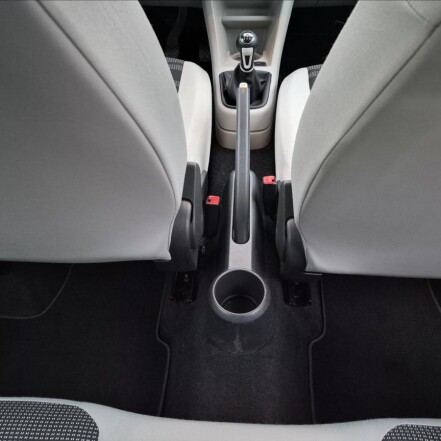 1,0 i Style 55kw KLIMATIZACE S.KNIHA