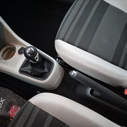 1,0 i Style 55kw KLIMATIZACE S.KNIHA