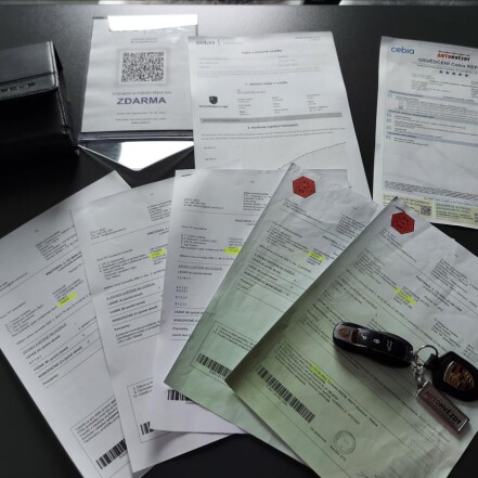 S 3.0 V6 HYBRID ČR S.KNIHA