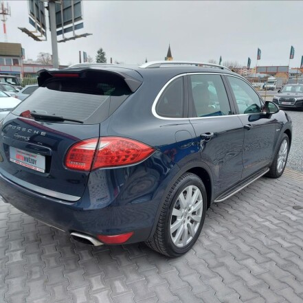 S 3.0 V6 HYBRID ČR S.KNIHA