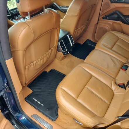 S 3.0 V6 HYBRID ČR S.KNIHA