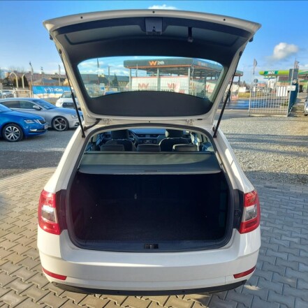 1,6 TDI III AMB ČR po 1.MAJITELI