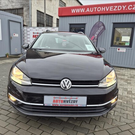 1,5 TSI VII DSG ACC NAVI S.KNIHA