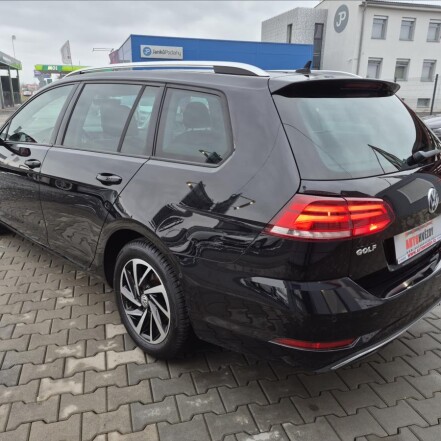 1,5 TSI VII DSG ACC NAVI S.KNIHA