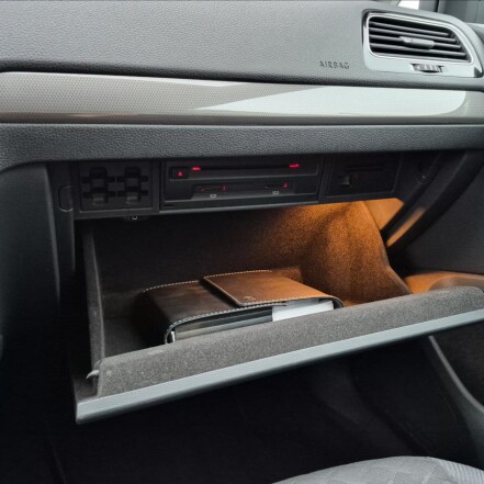 1,5 TSI VII DSG ACC NAVI S.KNIHA