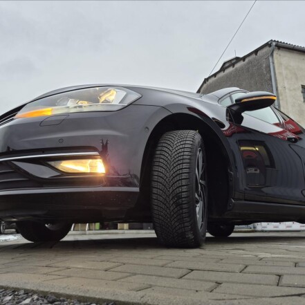 1,5 TSI VII DSG ACC NAVI S.KNIHA