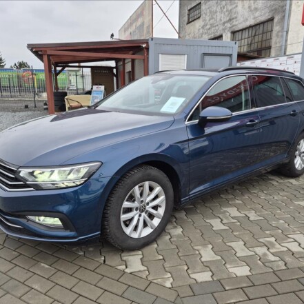 2,0 TDI DSG ACC NAVI S.KNIHA