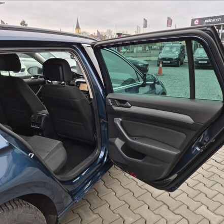 2,0 TDI DSG ACC NAVI S.KNIHA