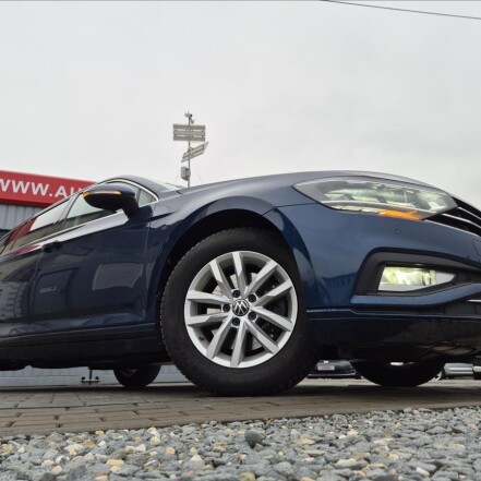 2,0 TDI DSG ACC NAVI S.KNIHA