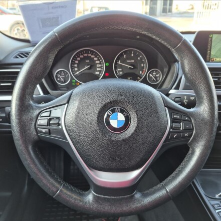 320d xDrive MANUÁL 4X4 CEBIA