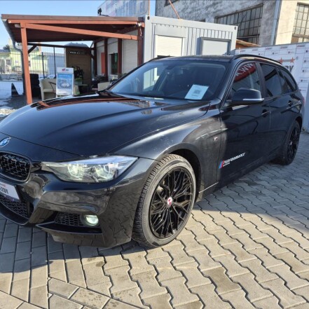 320d xDrive MANUÁL 4X4 CEBIA