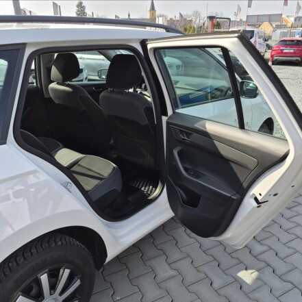 1,0 TSI ČR AMB NAVI TAŽNÉ