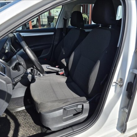 1,6 TDI III 4x4 AmbFresh ČR S.KNIHA