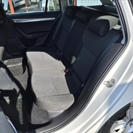 1,6 TDI III 4x4 AmbFresh ČR S.KNIHA