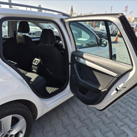 1,6 TDI III 4x4 AmbFresh ČR S.KNIHA