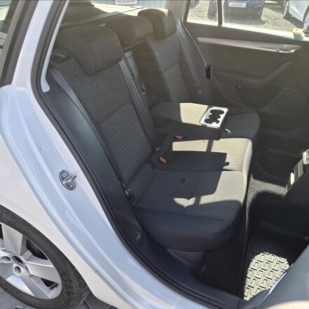 1,6 TDI III 4x4 AmbFresh ČR S.KNIHA