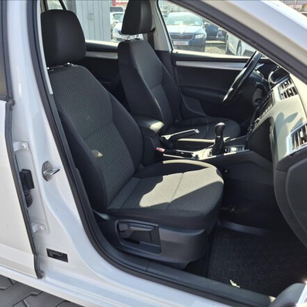 1,6 TDI III 4x4 AmbFresh ČR S.KNIHA